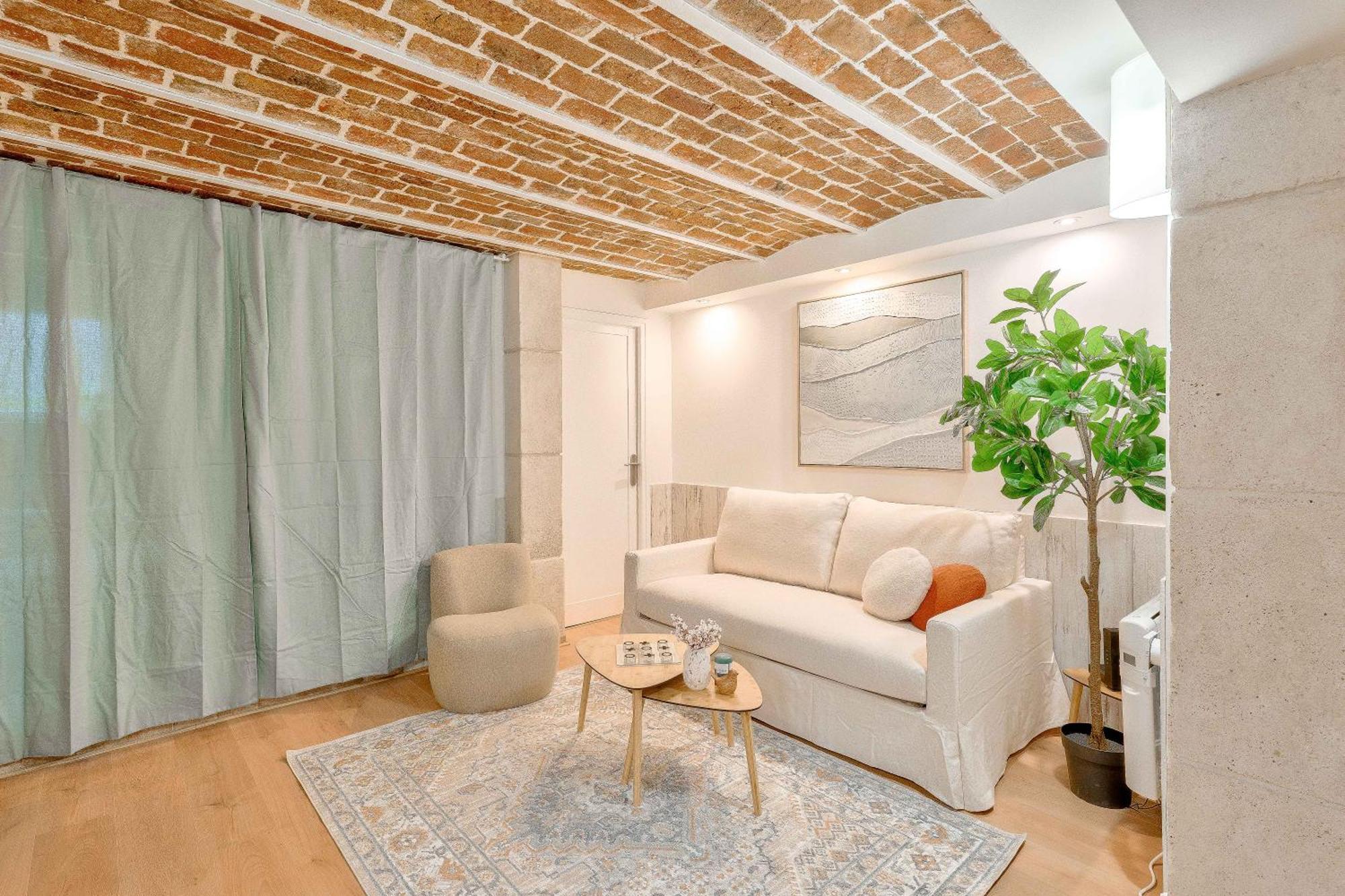 Gare En Face A Pied - Paris 10Mn - Parking Prive Gratuit - De 1 A 8 Personnes - Souplex - Tout Equipe - Entierement Renove Montmagny المظهر الخارجي الصورة
